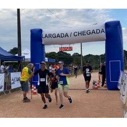 Mais de 500 pessoas participaram da Corrida do LED Campo Largo